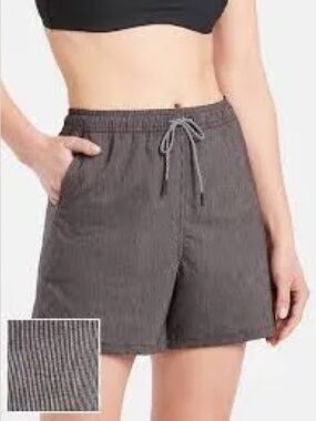 Athleta Black Marine 5” Board Short. Size M color Black